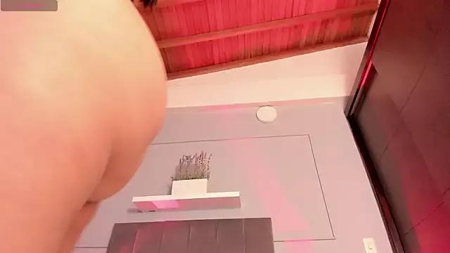 sweet_sea from StripChat