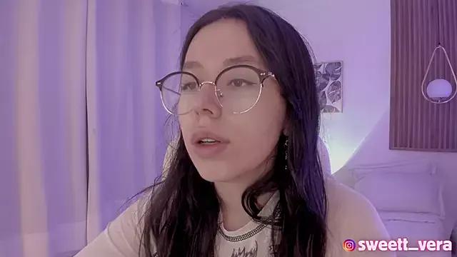sweet_vera from StripChat is Freechat