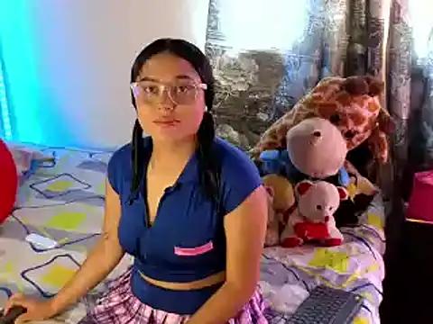 Sweet_xuee18 from StripChat