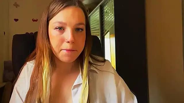 Explore our live girls sluts from our Custom and Multi clubs and checkout exclusive access to highly interactive content, such as shape, hair, titties, pussy type and many more.