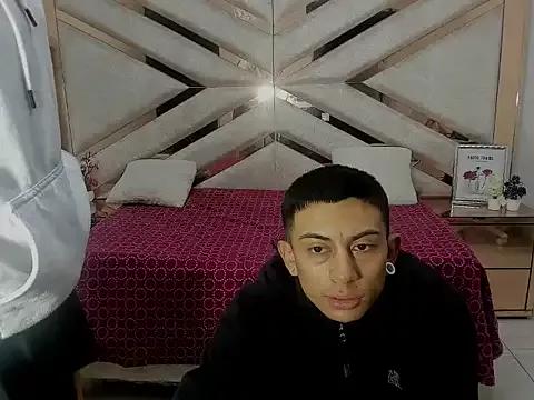 SweetandBlaze from StripChat
