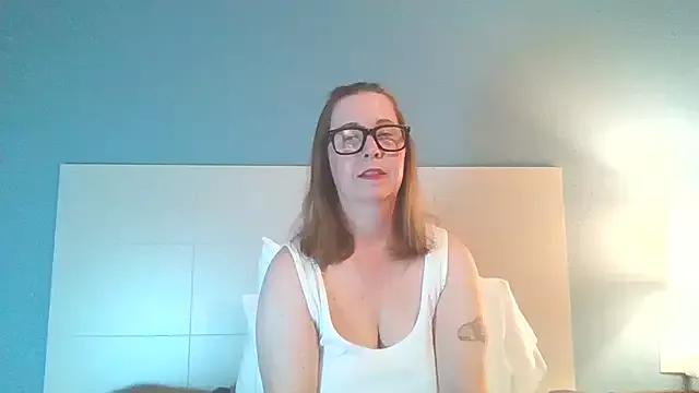 SweetandNaughty1 from StripChat