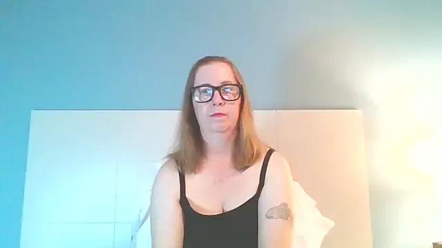 SweetandNaughty1 from StripChat