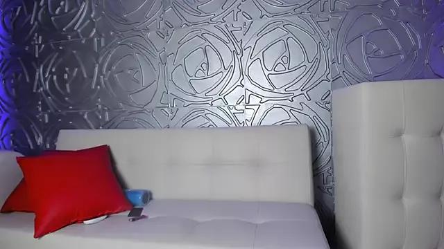 Sweetberryhot from StripChat