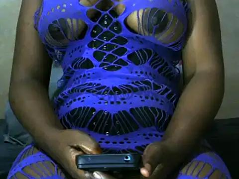 Sweetblcklips from StripChat