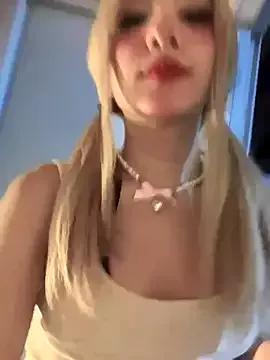 Explore our live girls sluts from our Custom and Multi clubs and checkout exclusive access to highly interactive content, such as shape, hair, titties, pussy type and many more.
