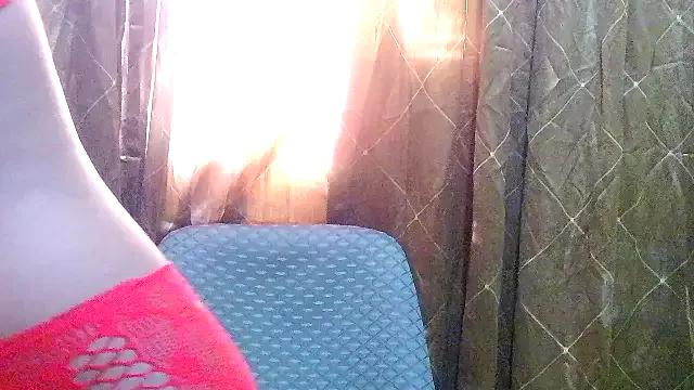 Sweetcaramel21 from StripChat