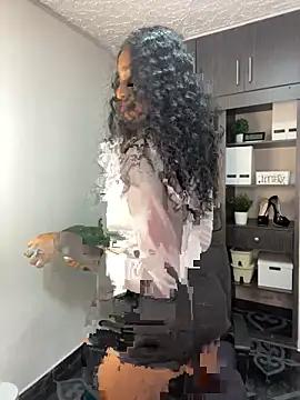 Explore our live girls sluts from our Custom and Multi clubs and checkout exclusive access to highly interactive content, such as shape, hair, titties, pussy type and many more.