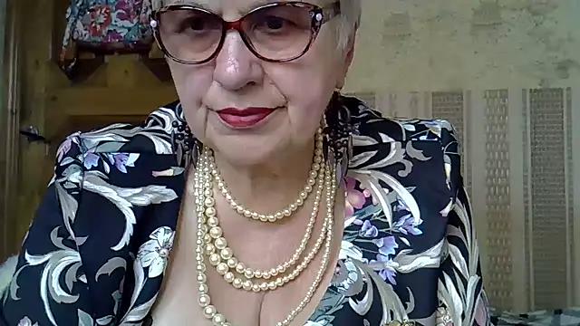 SweetCherry27 from StripChat