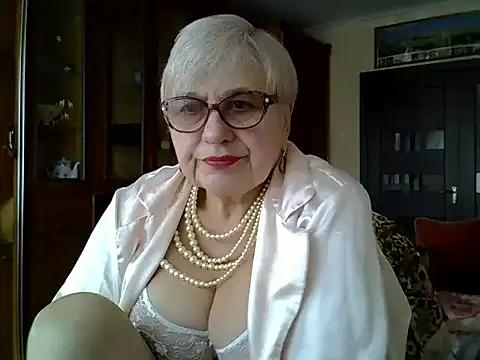 SweetCherry27 from StripChat