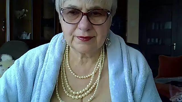 SweetCherry27 from StripChat