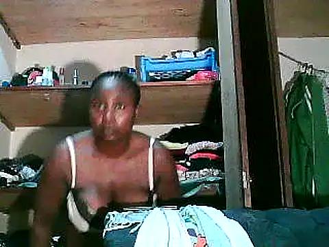 sweetchocolatebabe from StripChat
