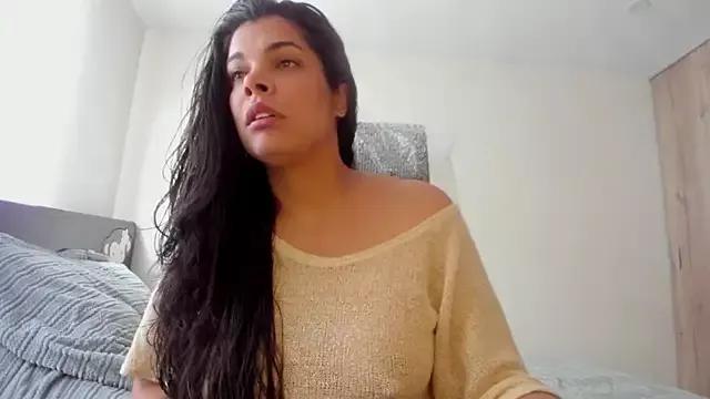 Sweetdreamses_ from StripChat