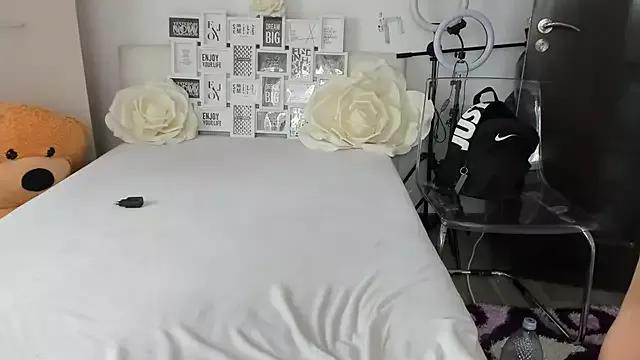 sweetemy4u from StripChat