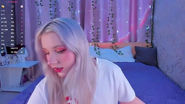 SweeteRose_Royce from StripChat