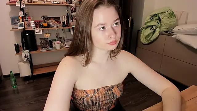 sweetest_pie from StripChat