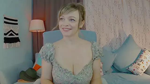 SweetEye from StripChat