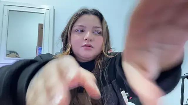 Explore our live girls sluts from our Custom and Multi clubs and checkout exclusive access to highly interactive content, such as shape, hair, titties, pussy type and many more.