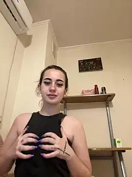 SweetieKendl from StripChat