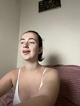 SweetieKendl from StripChat