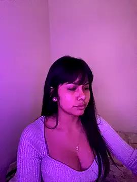 SweetieMariana from StripChat is Freechat