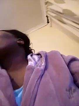 SweetieQueen1 from StripChat