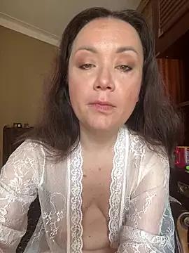 Photos of SweetLera from StripChat is Freechat