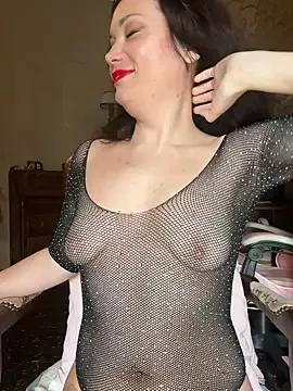Explore our live girls sluts from our Custom and Multi clubs and checkout exclusive access to highly interactive content, such as shape, hair, titties, pussy type and many more.
