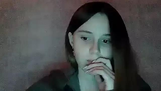 SweetLoraa from StripChat