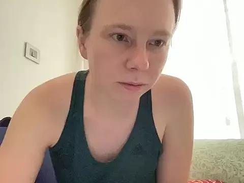 SweetLucy96 from StripChat