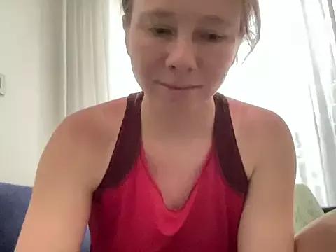 SweetLucy96 from StripChat
