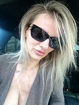 SweetMonicaUK from StripChat
