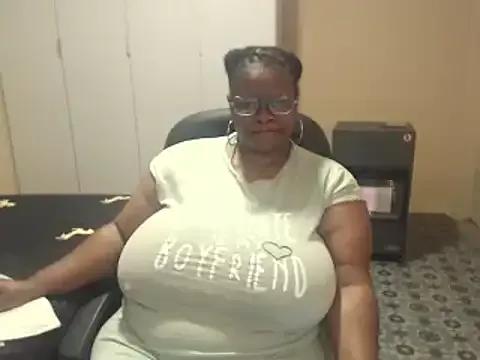 sweetnoziexx from StripChat