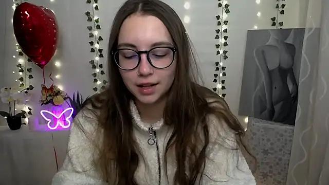 Explore our live girls sluts from our Custom and Multi clubs and checkout exclusive access to highly interactive content, such as shape, hair, titties, pussy type and many more.