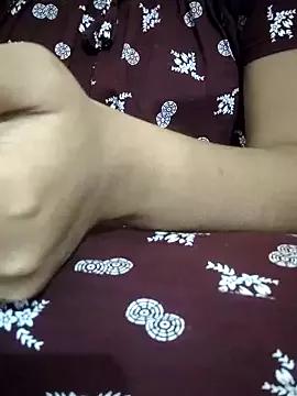 sweetqueen143 from StripChat is Freechat