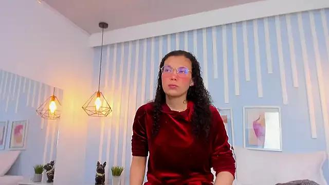 SweetStarr_ from StripChat