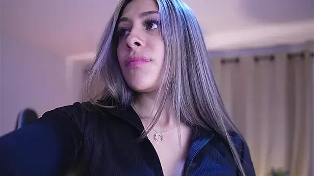 Explore our live girls sluts from our Custom and Multi clubs and checkout exclusive access to highly interactive content, such as shape, hair, titties, pussy type and many more.