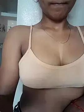 Sweety67788 from StripChat
