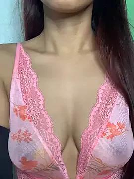 Sweety_008 from StripChat