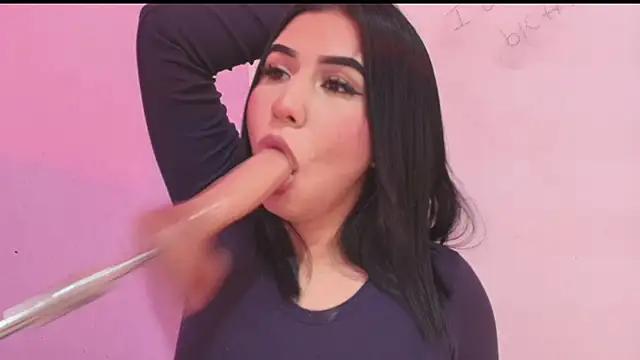 Explore our live girls sluts from our Custom and Multi clubs and checkout exclusive access to highly interactive content, such as shape, hair, titties, pussy type and many more.