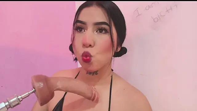 Explore our live girls sluts from our Custom and Multi clubs and checkout exclusive access to highly interactive content, such as shape, hair, titties, pussy type and many more.