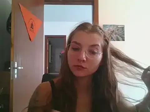 SweetyBabyDemon from StripChat