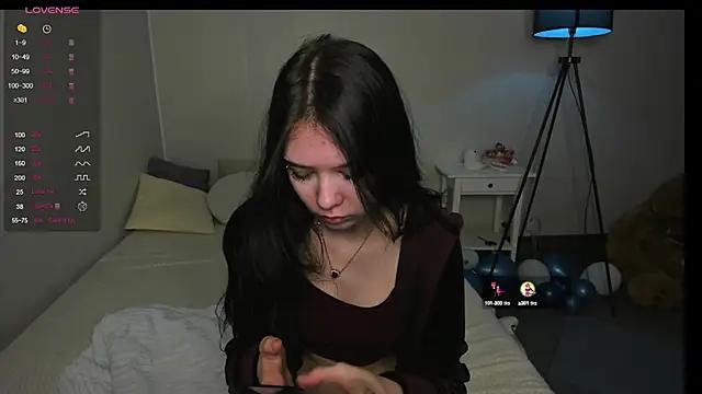 SweetyDeviliya from StripChat