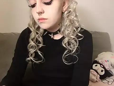 Explore our live girls sluts from our Custom and Multi clubs and checkout exclusive access to highly interactive content, such as shape, hair, titties, pussy type and many more.
