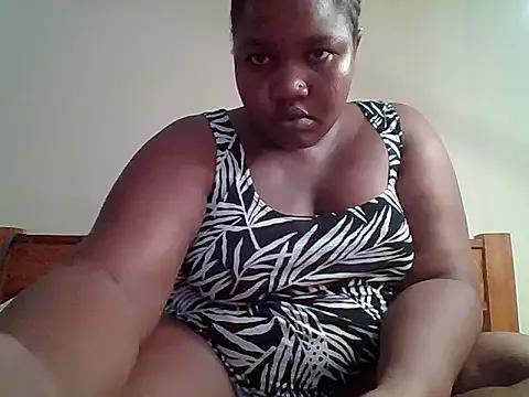 sweetymummy from StripChat is Freechat