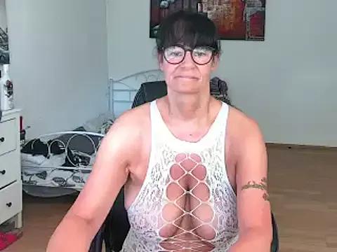 Sylly from StripChat
