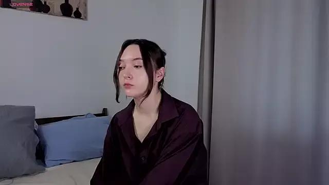 Explore our live girls sluts from our Custom and Multi clubs and checkout exclusive access to highly interactive content, such as shape, hair, titties, pussy type and many more.
