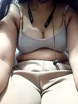 Taitanic143 from StripChat