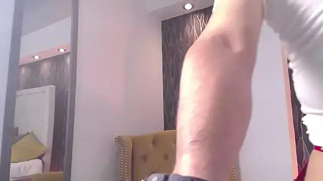 TakeshiPers from StripChat is Freechat