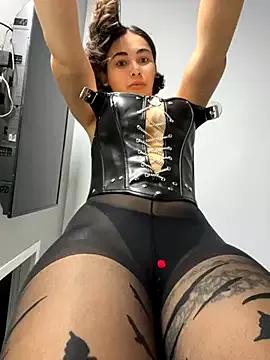 Explore our live girls sluts from our Custom and Multi clubs and checkout exclusive access to highly interactive content, such as shape, hair, titties, pussy type and many more.